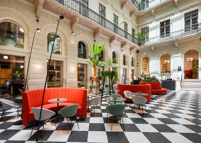 Oktogon Haggenmacher By Continental GroupAlbergo